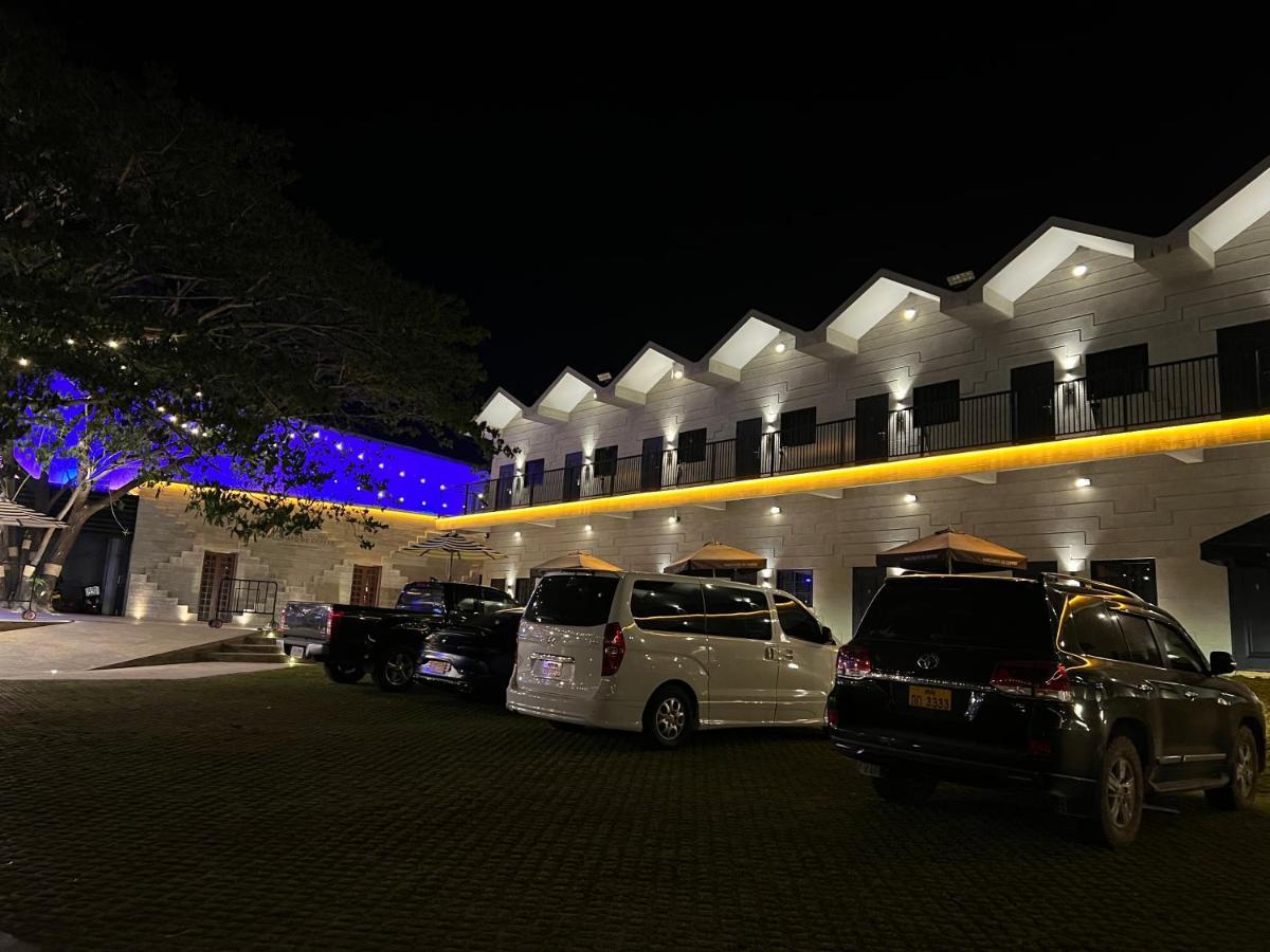 Macchiato Resort Savannakhet Opposite Thai Embassy Zewnętrze zdjęcie